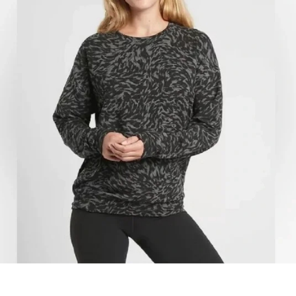 Athleta Studio To Street Printed Sweatshirt/Sweater